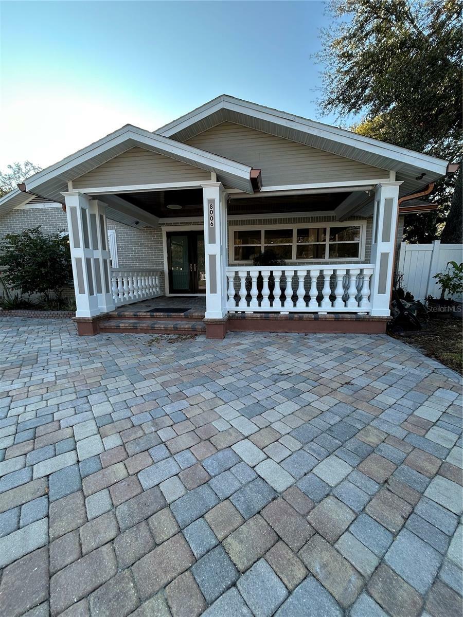 Property Photo:  8006 N Rome Avenue  FL 33604 