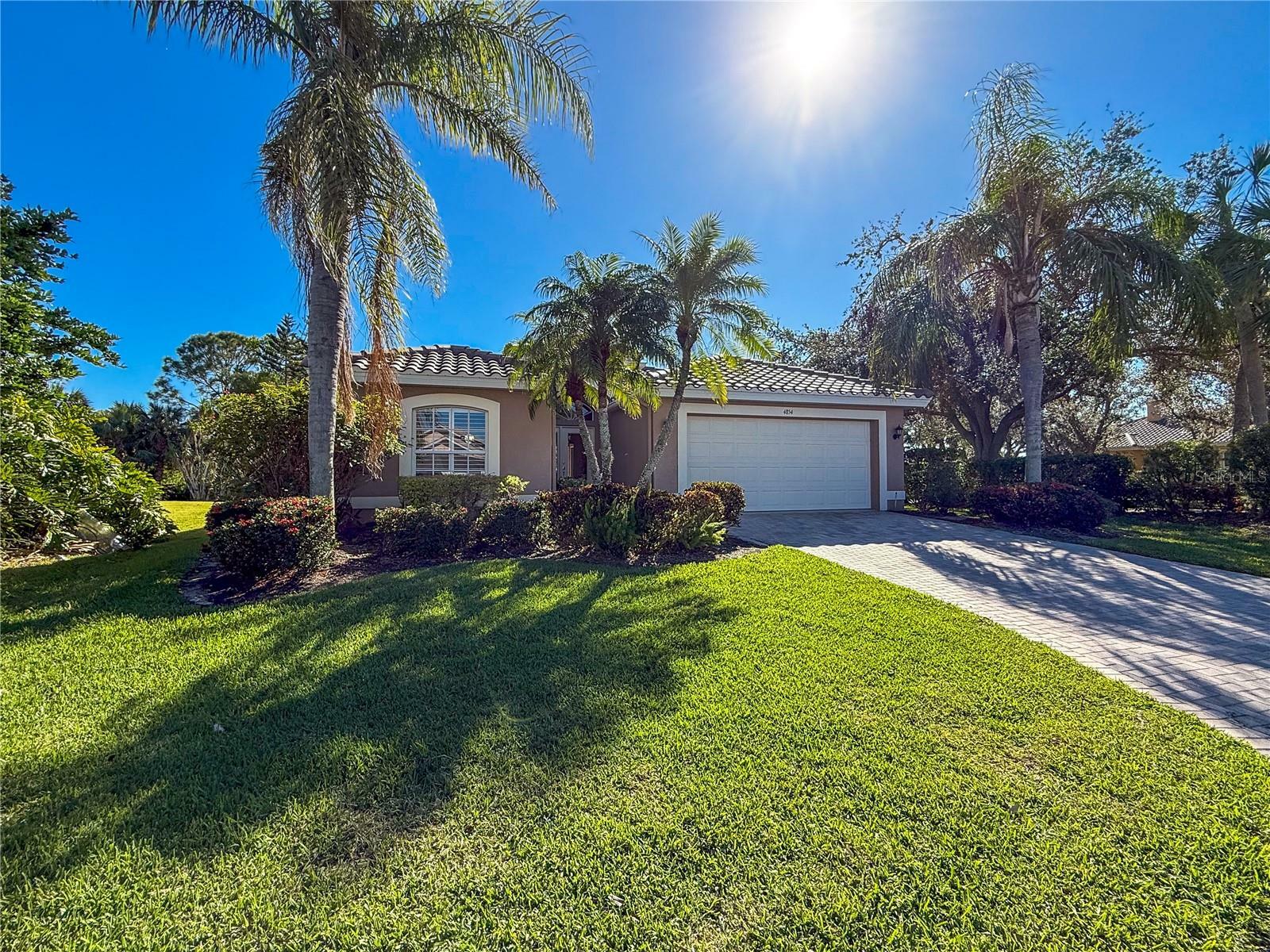 Property Photo: 4854 Sabal Lake Circle FL 34238