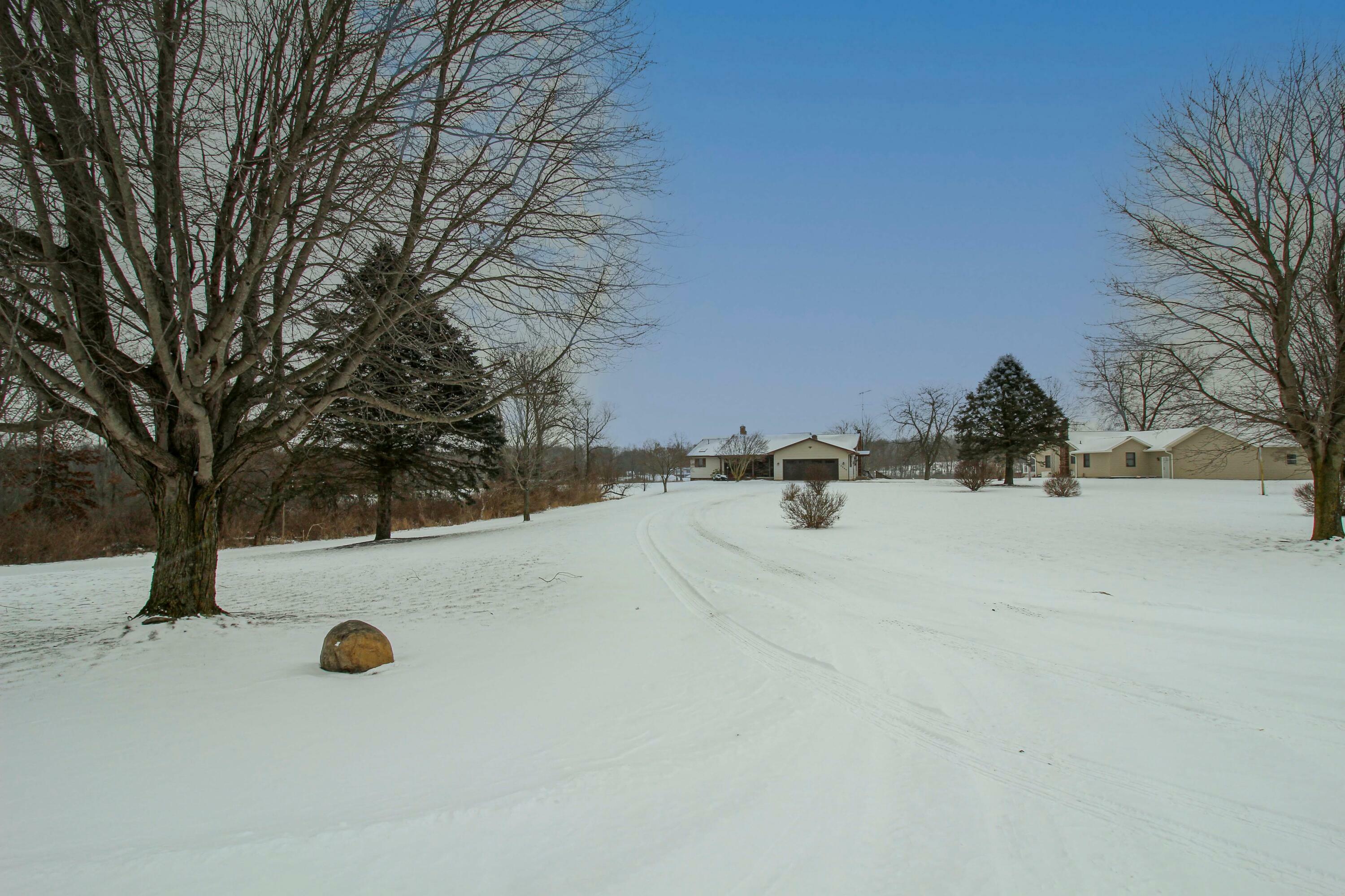 Property Photo:  14066 Mohney Lake Road  MI 49093 