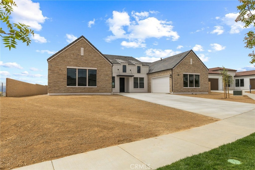 Property Photo: 24102 W Corte Vigo CA 91354