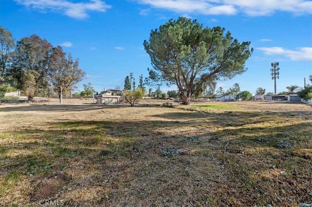 Property Photo:  18995 Roberts Road  CA 92508 