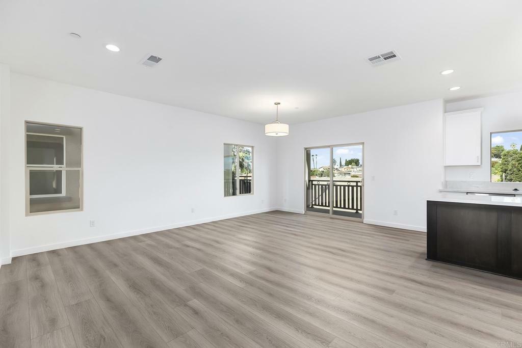 Property Photo: 8532 Vista Azul Pl CA 91945