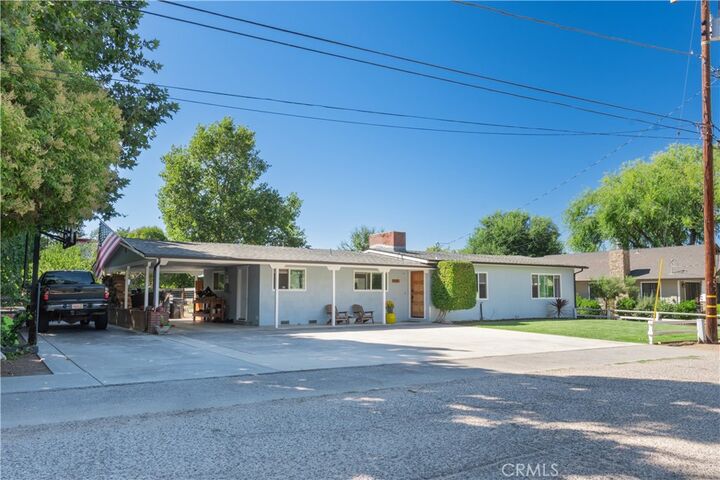 Property Photo:  5605 Carrizo Road  CA 93422 