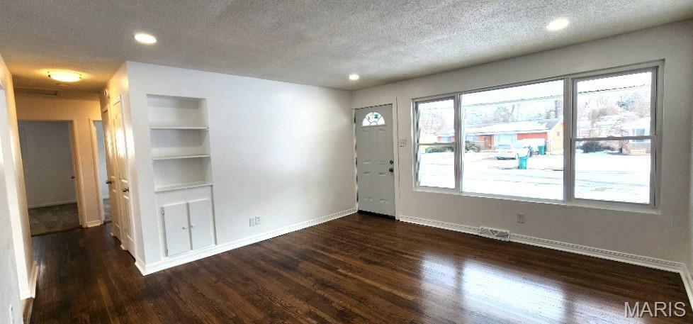 Property Photo: 9815 Portage Drive MO 63136