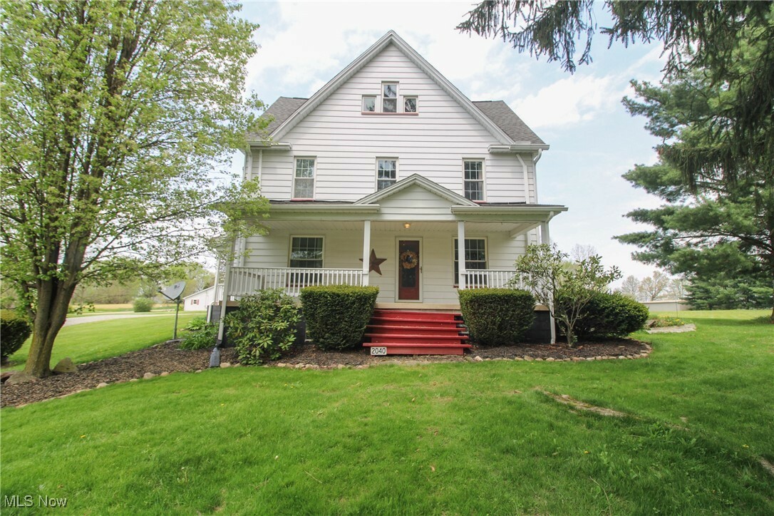 Property Photo: 2040 E Middletown Road OH 44514
