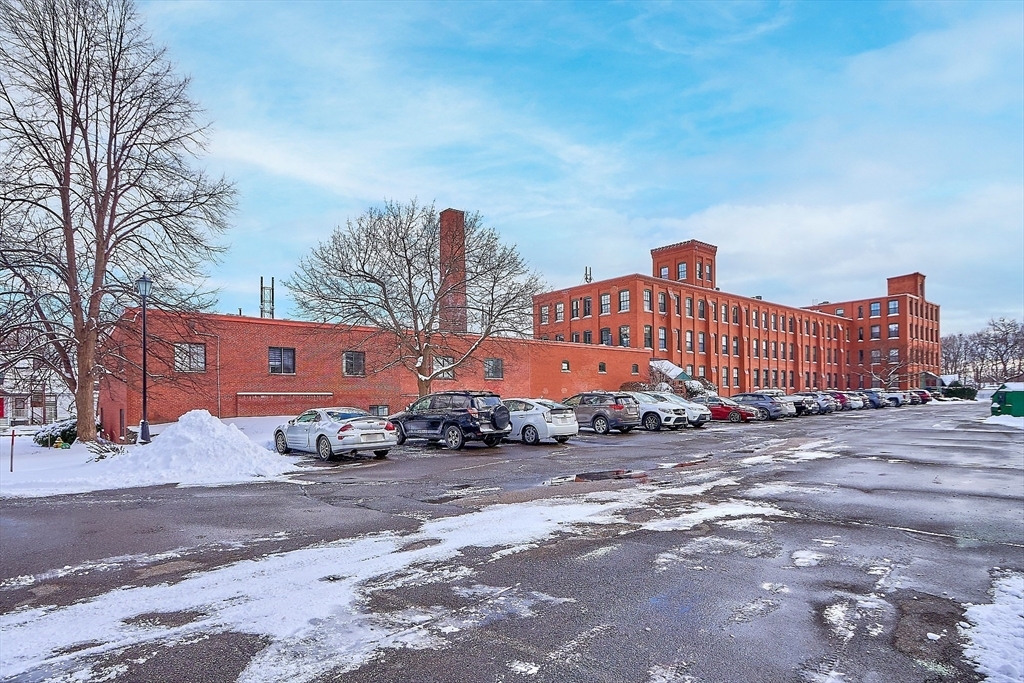 Property Photo: 54 Green Street 105 MA 01453