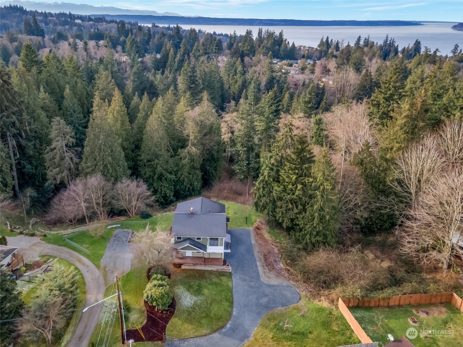 Property Photo:  4916  Vista Place  WA 98203 