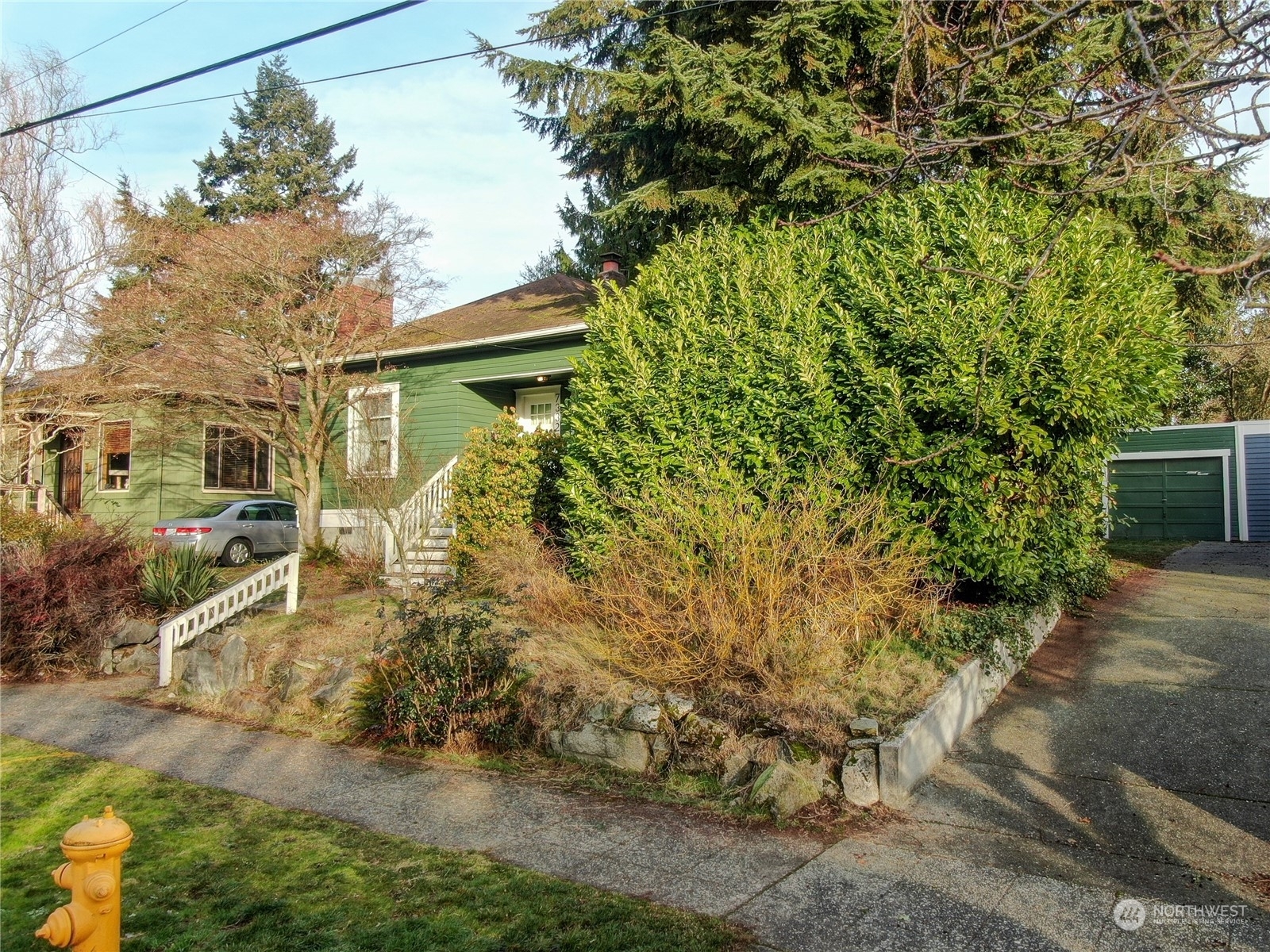 Property Photo:  7332  25th Avenue NW  WA 98107 