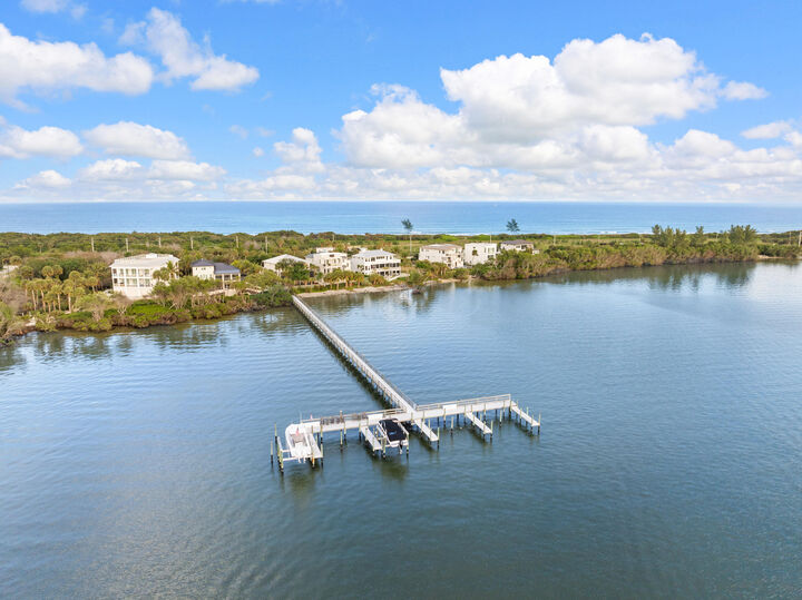 Property Photo:  7671 Pelican Pointe Drive  FL 34957 