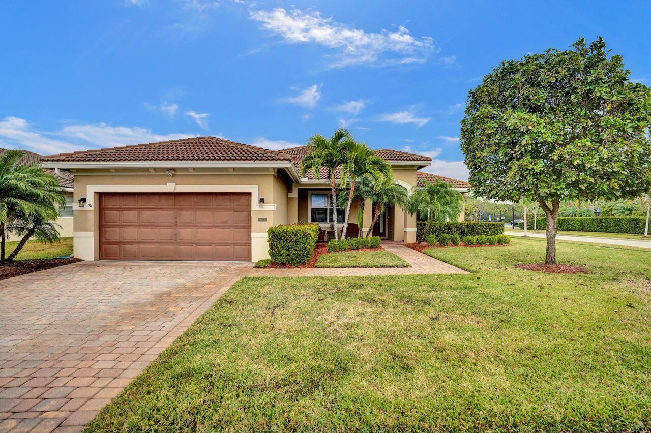 9393 Silent Oak Circle  West Palm Beach FL 33411 photo