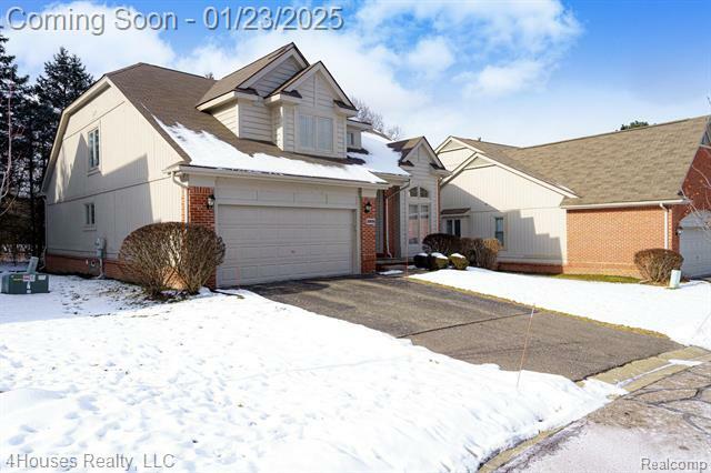 Property Photo:  30658 Maplewood Circle  MI 48331 