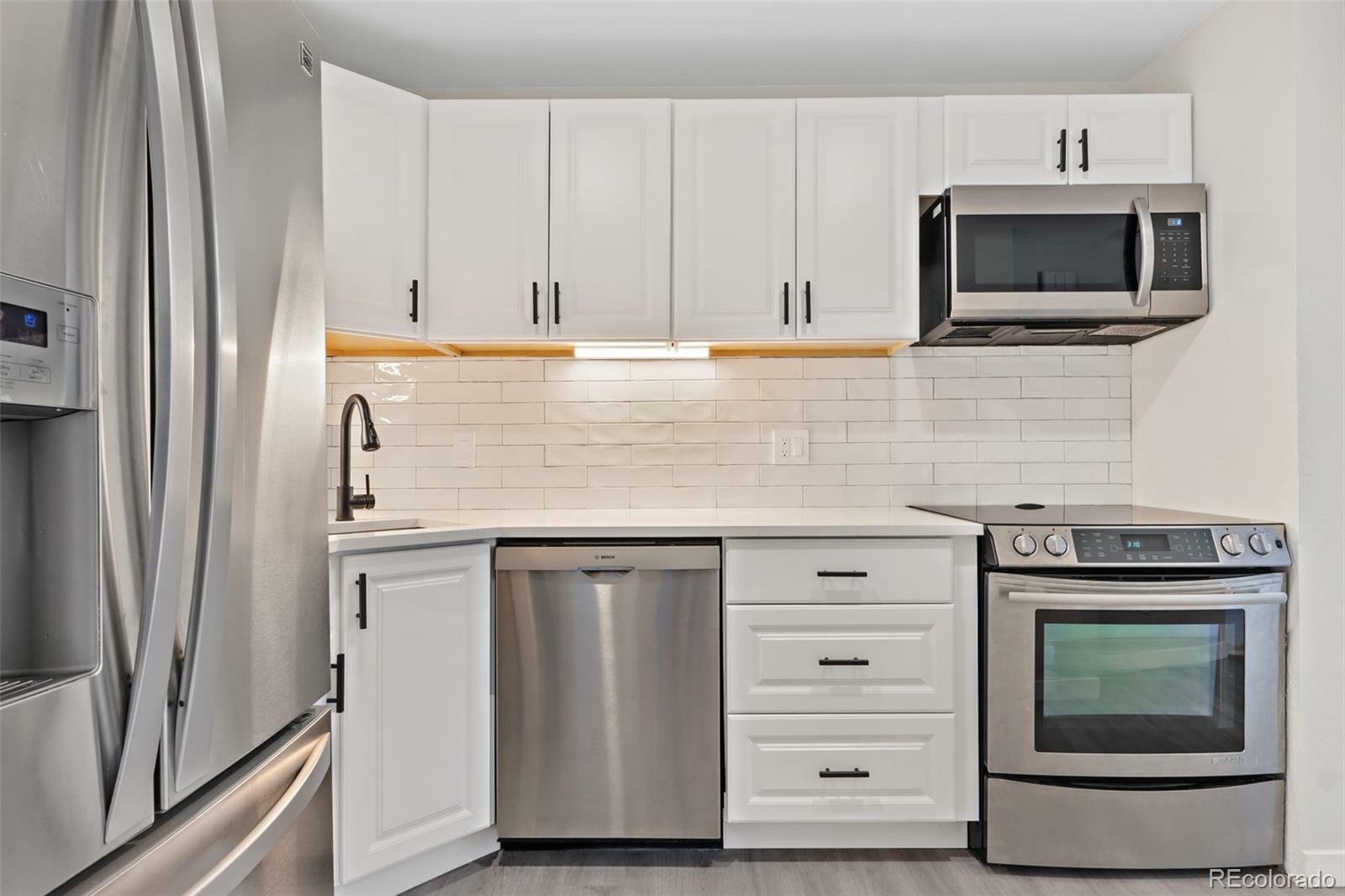 Property Photo: 165 S Sable Boulevard R14 CO 80012