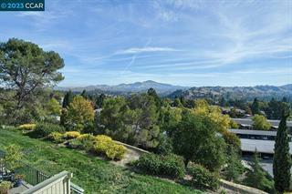 Property Photo:  2589 Pine Knoll Drive 5  CA 94595 