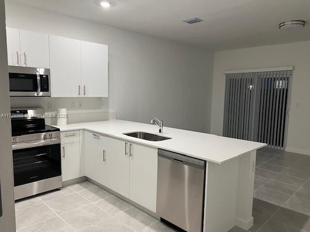 Property Photo: 2878 SE 26 Ter 2878 FL 33035