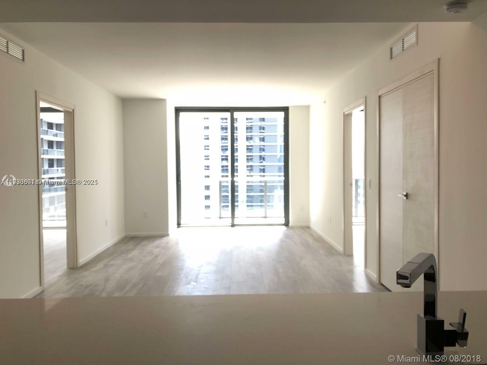 Property Photo:  801 S Miami Ave 2510  FL 33130 