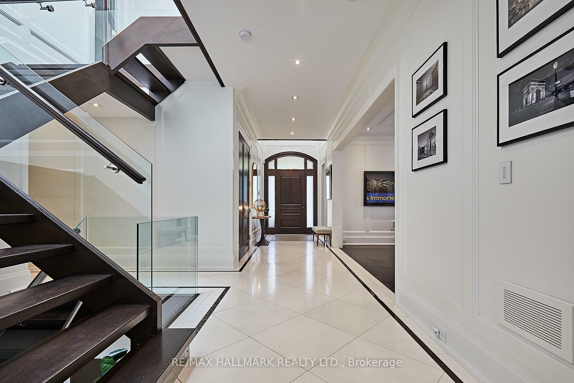Property Photo: 75 Lorraine Drive ON M2N 2E3
