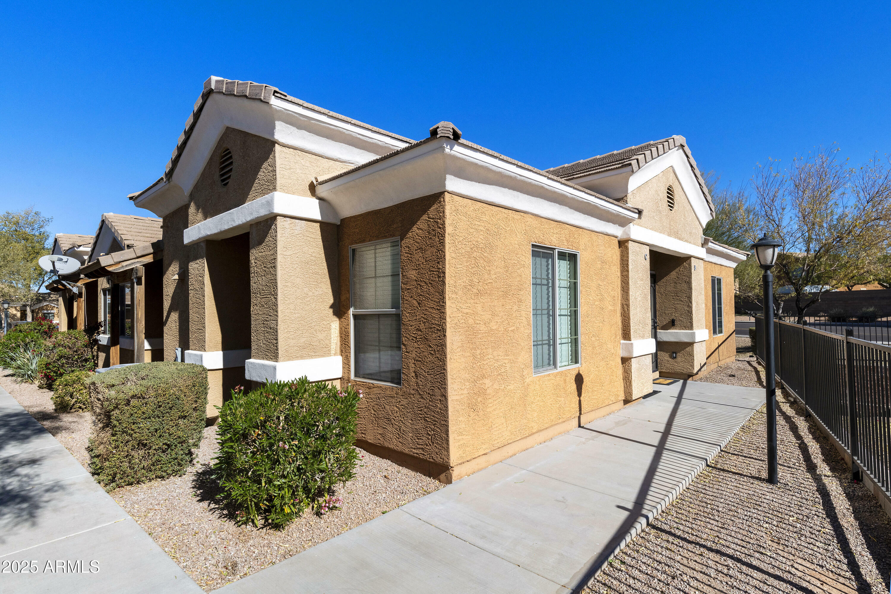 Property Photo:  854 S San Marcos Drive 6B  AZ 85120 