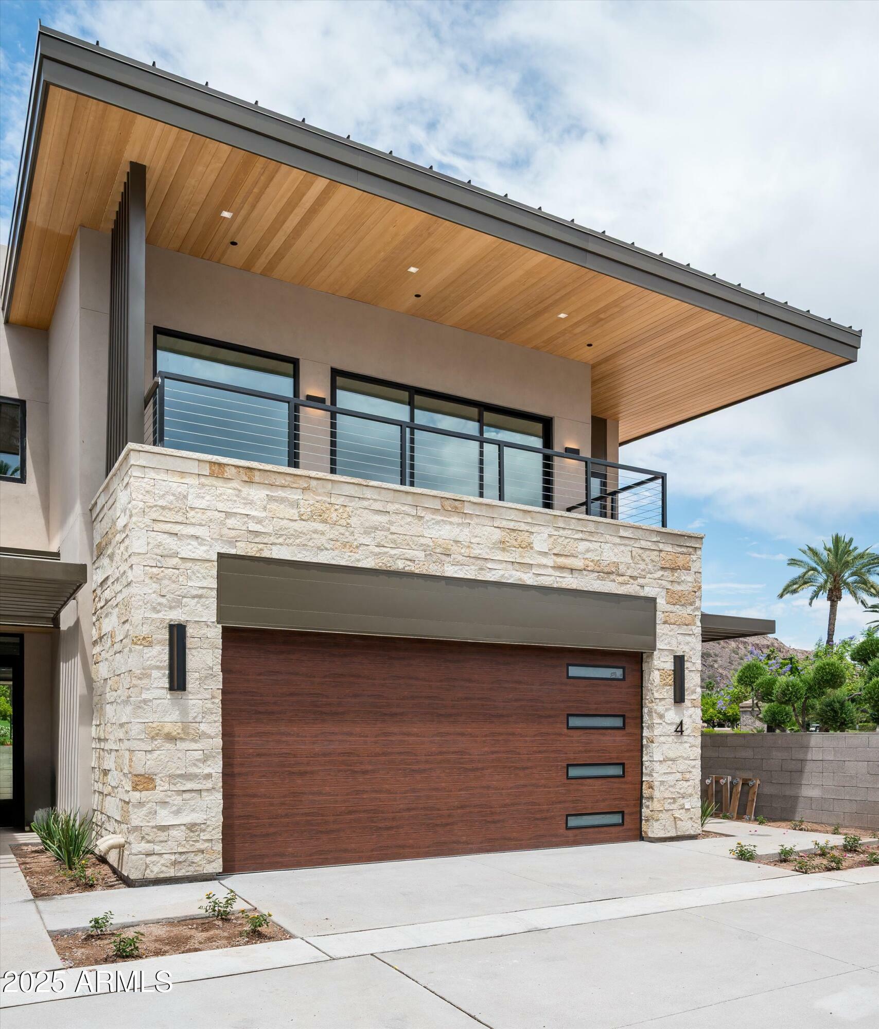 Property Photo: 4575 N Phoenician Boulevard 4 AZ 85251