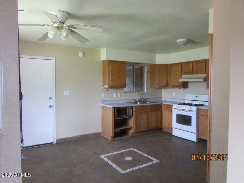 Property Photo:  2436 E McArthur Drive  AZ 85288 