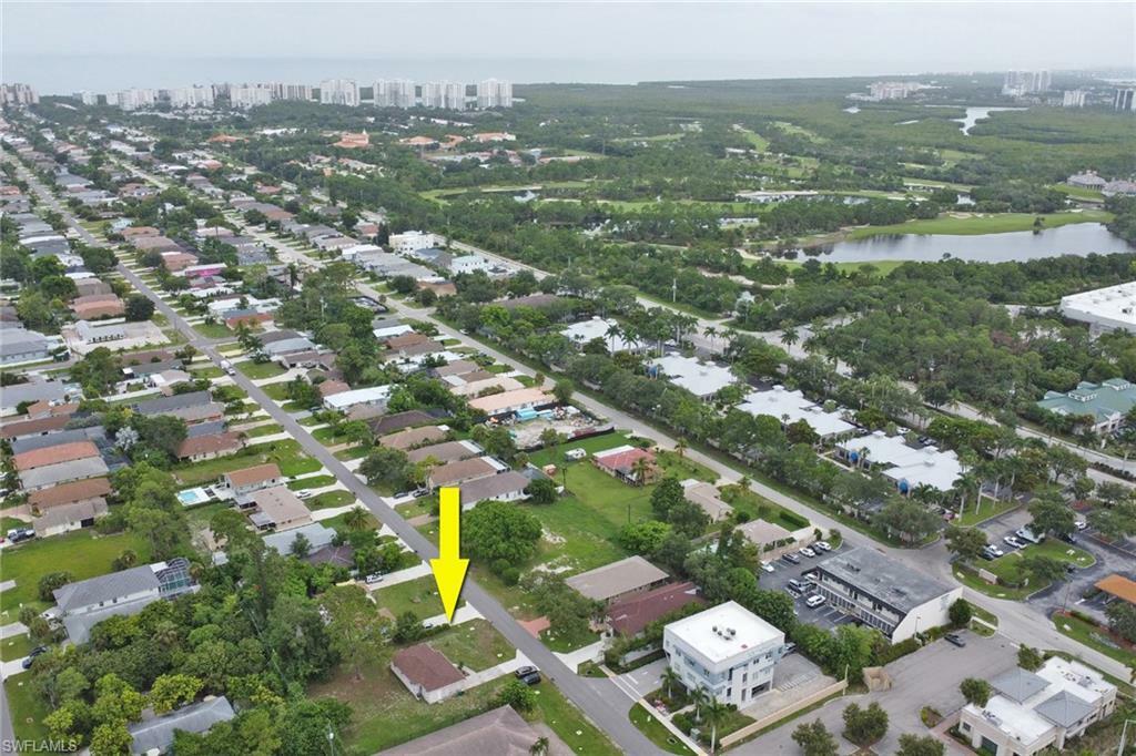 Property Photo: 870 109th Ave N FL 34108