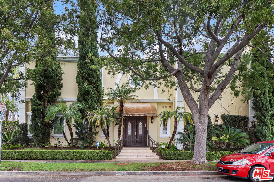Property Photo: 156 S Clark Dr CA 90211