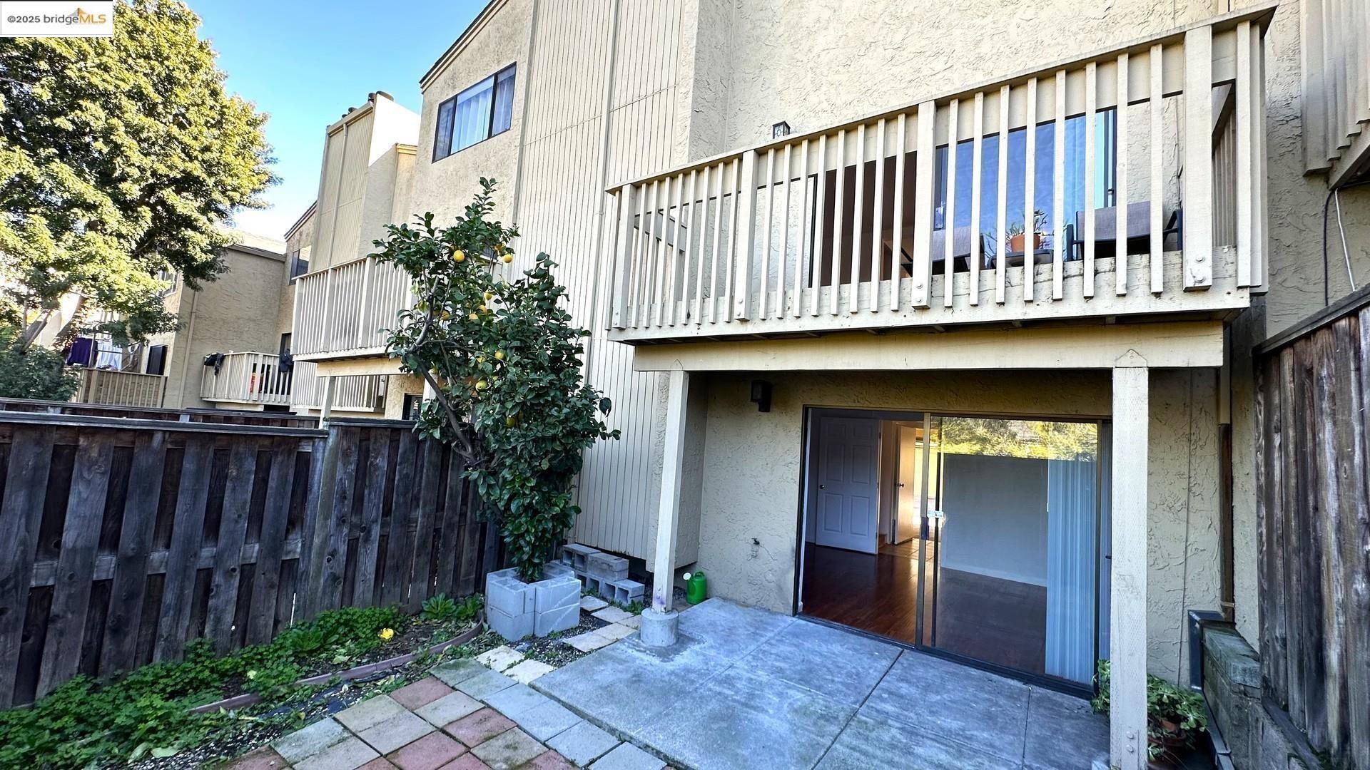 Property Photo: 1004 Imperial Pl CA 94541