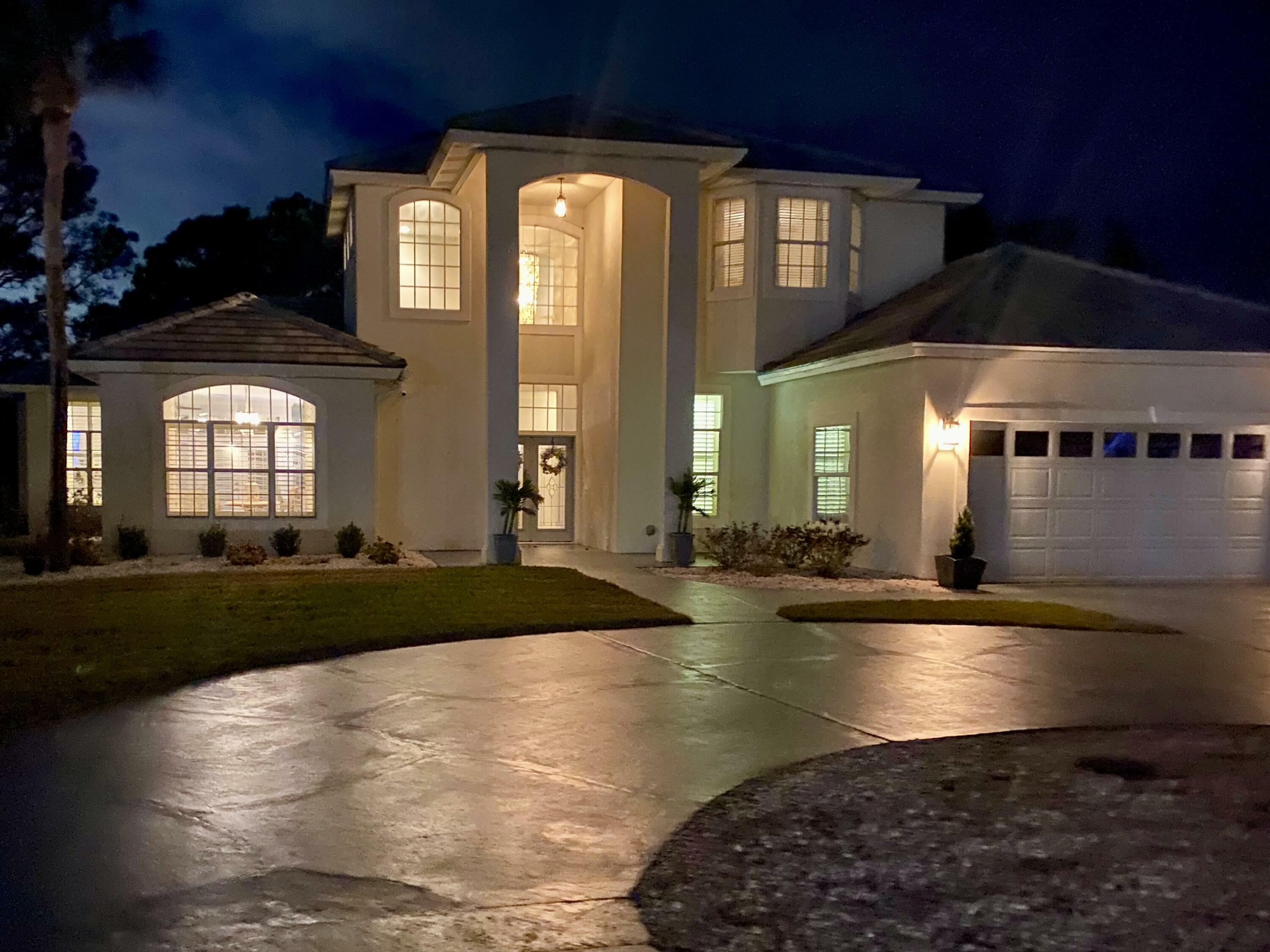 Property Photo:  943 Emerald Bay Drive  FL 32541 