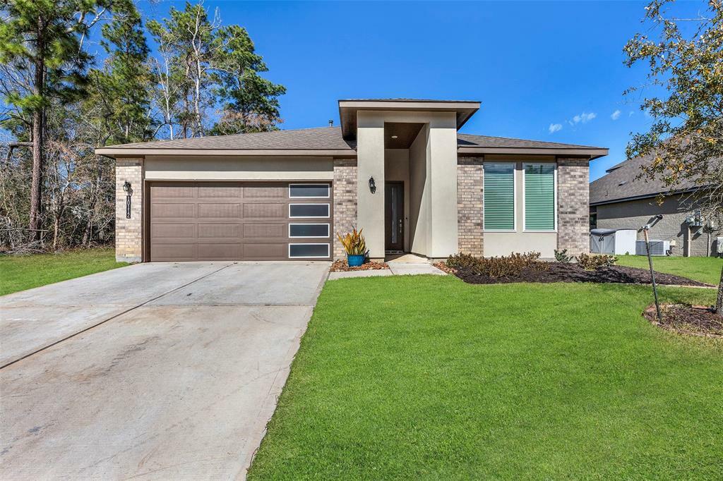Property Photo: 10112 Palm Bay Lane TX 77384