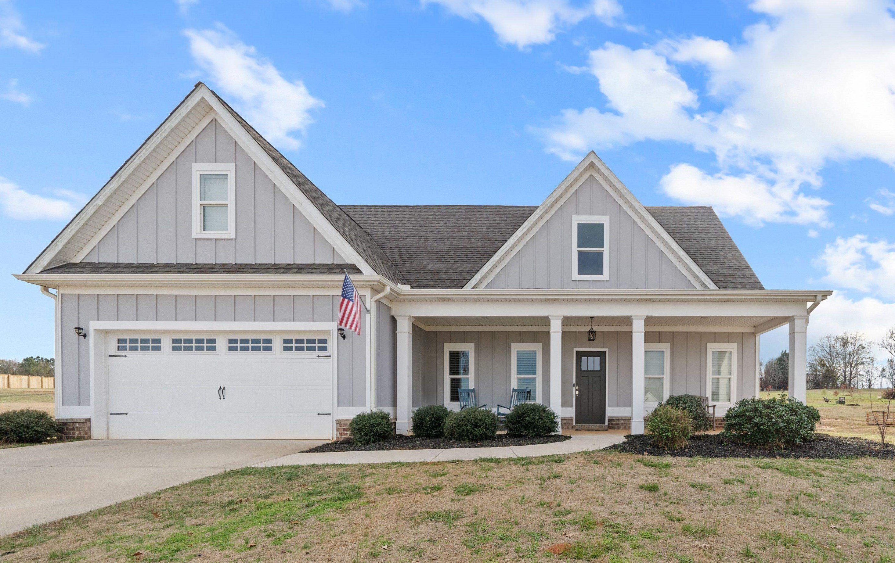 Property Photo: 128 Alexander Lakes Drive GA 31024