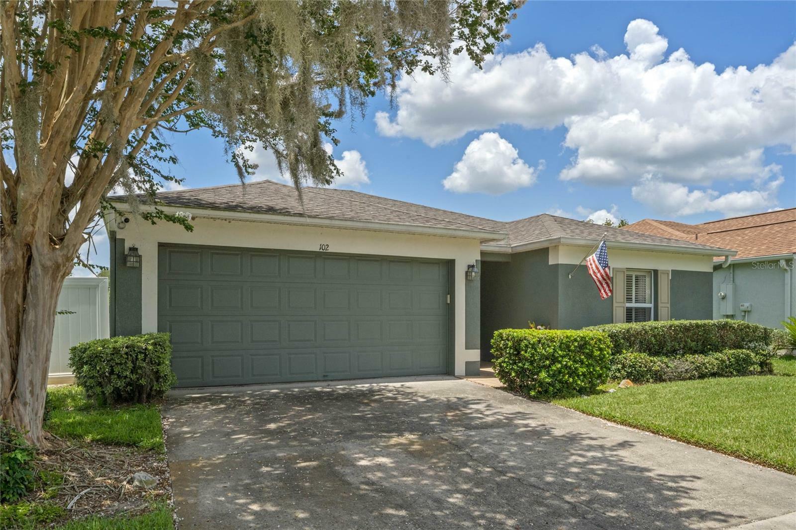 Property Photo:  102 Circle Hill Road  FL 32773 