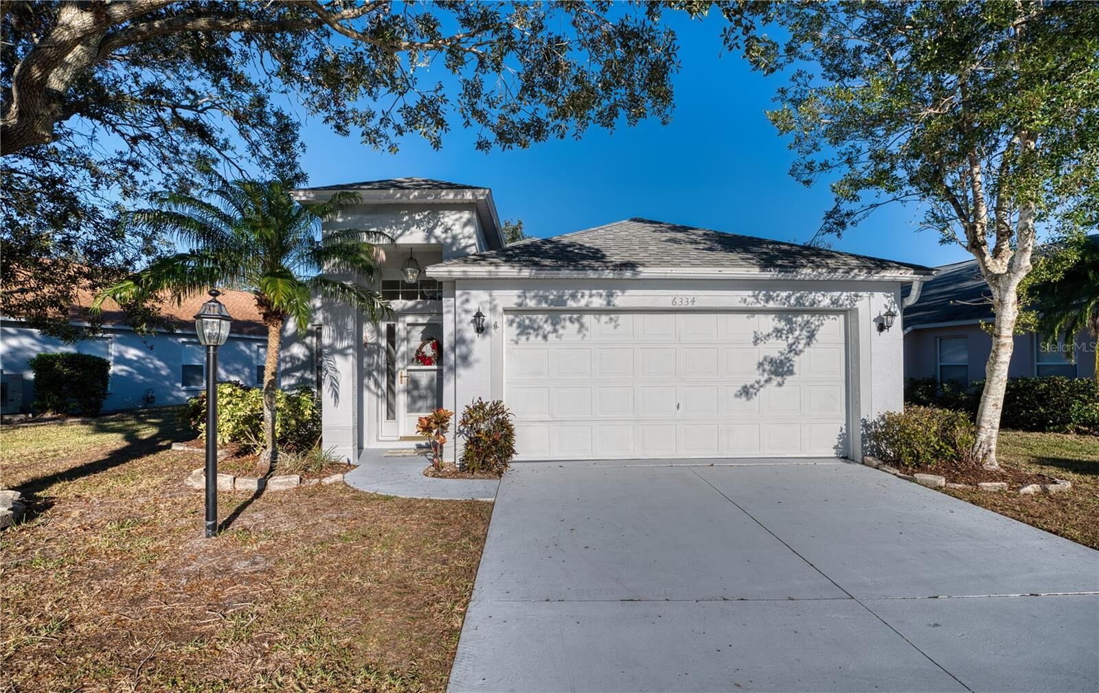 Property Photo: 6334 Yellowtop Drive FL 34202