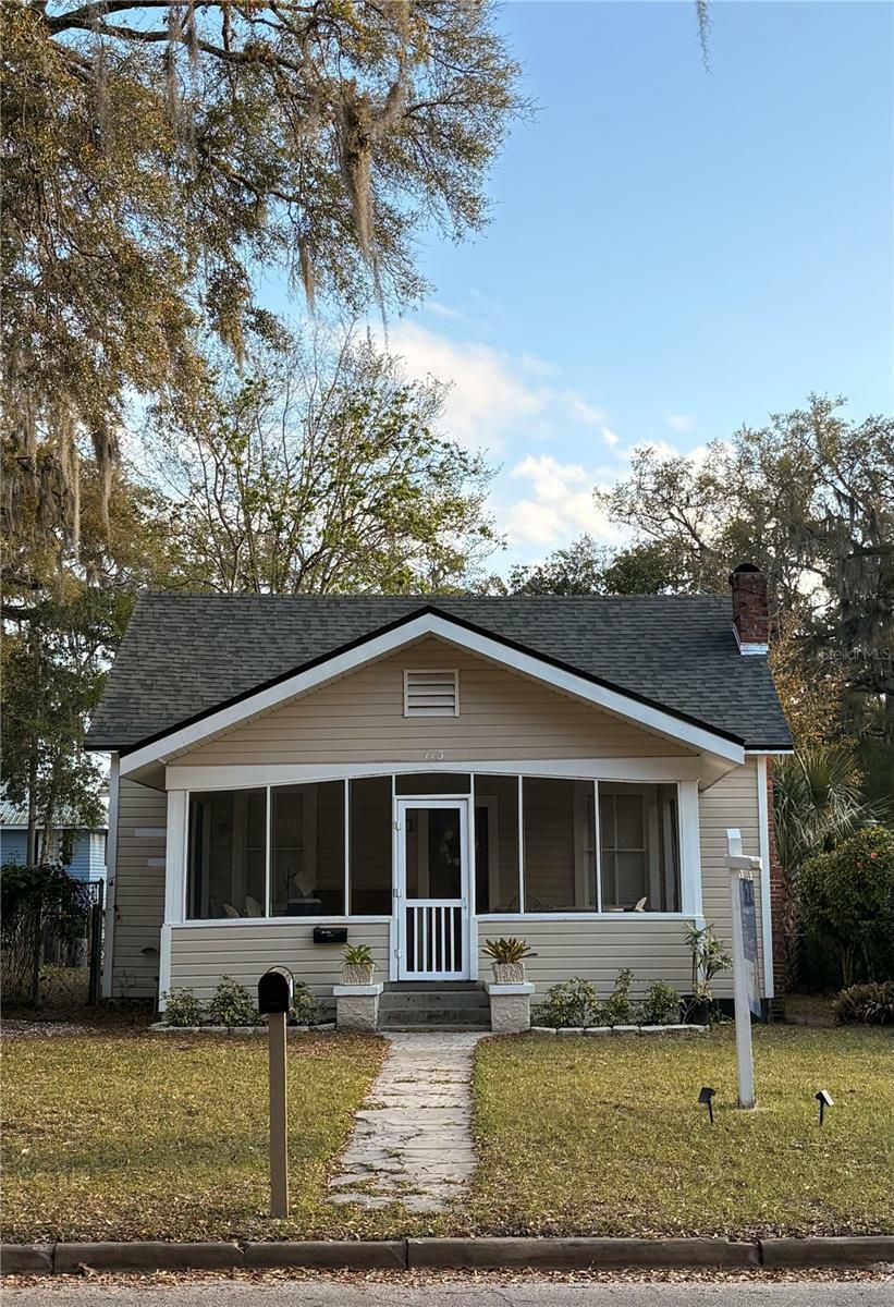 Property Photo:  113 W 19th Street  FL 32771 