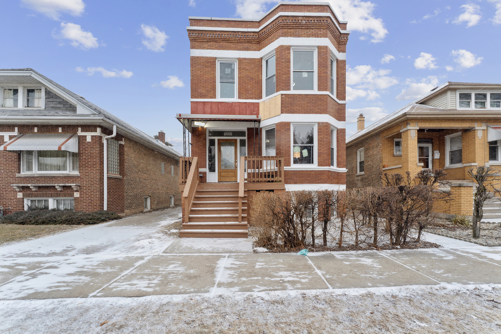 Property Photo:  1221 S Lombard Avenue  IL 60804 