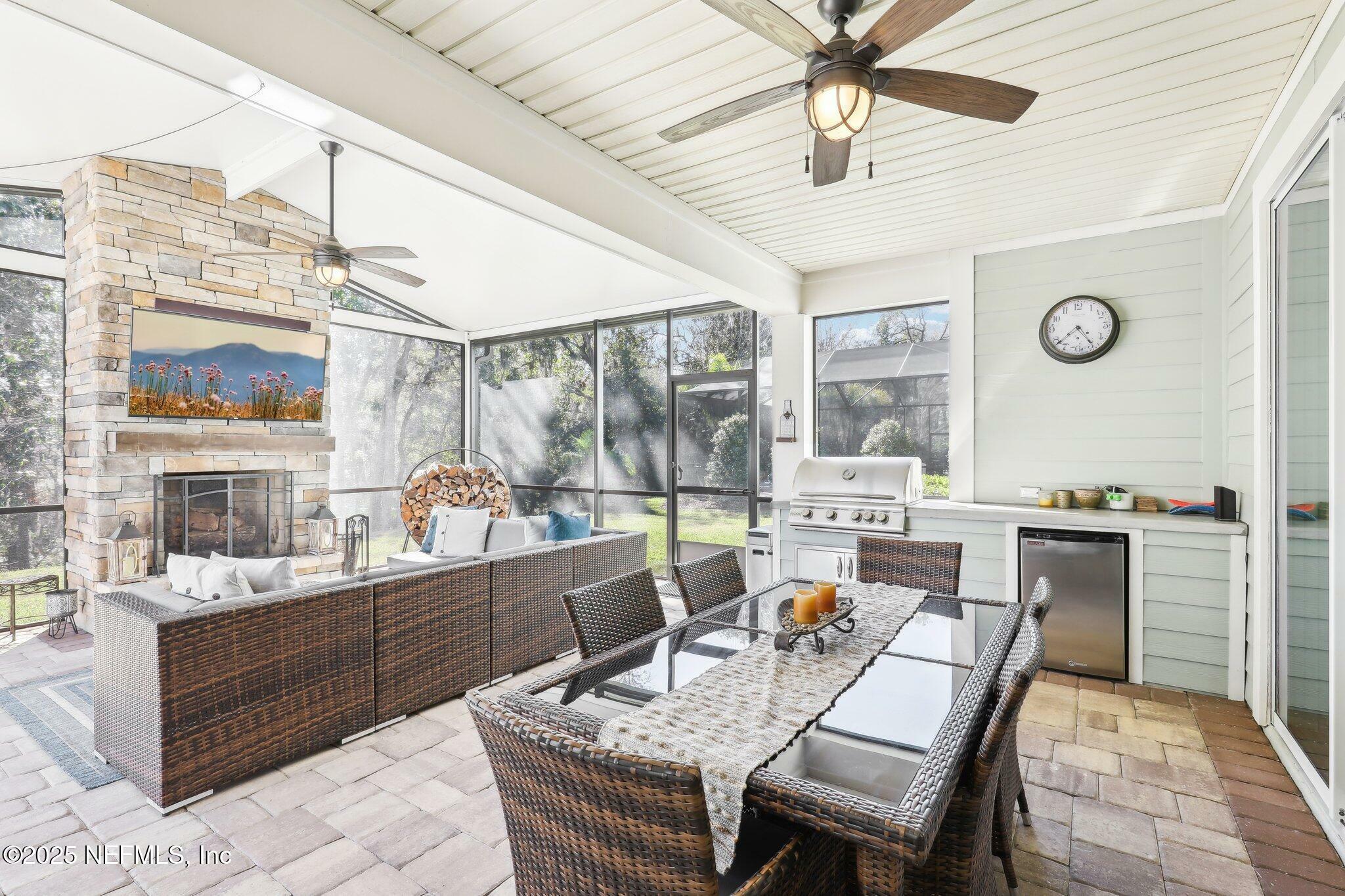 Property Photo: 1637 Orange Branch Trail FL 32259
