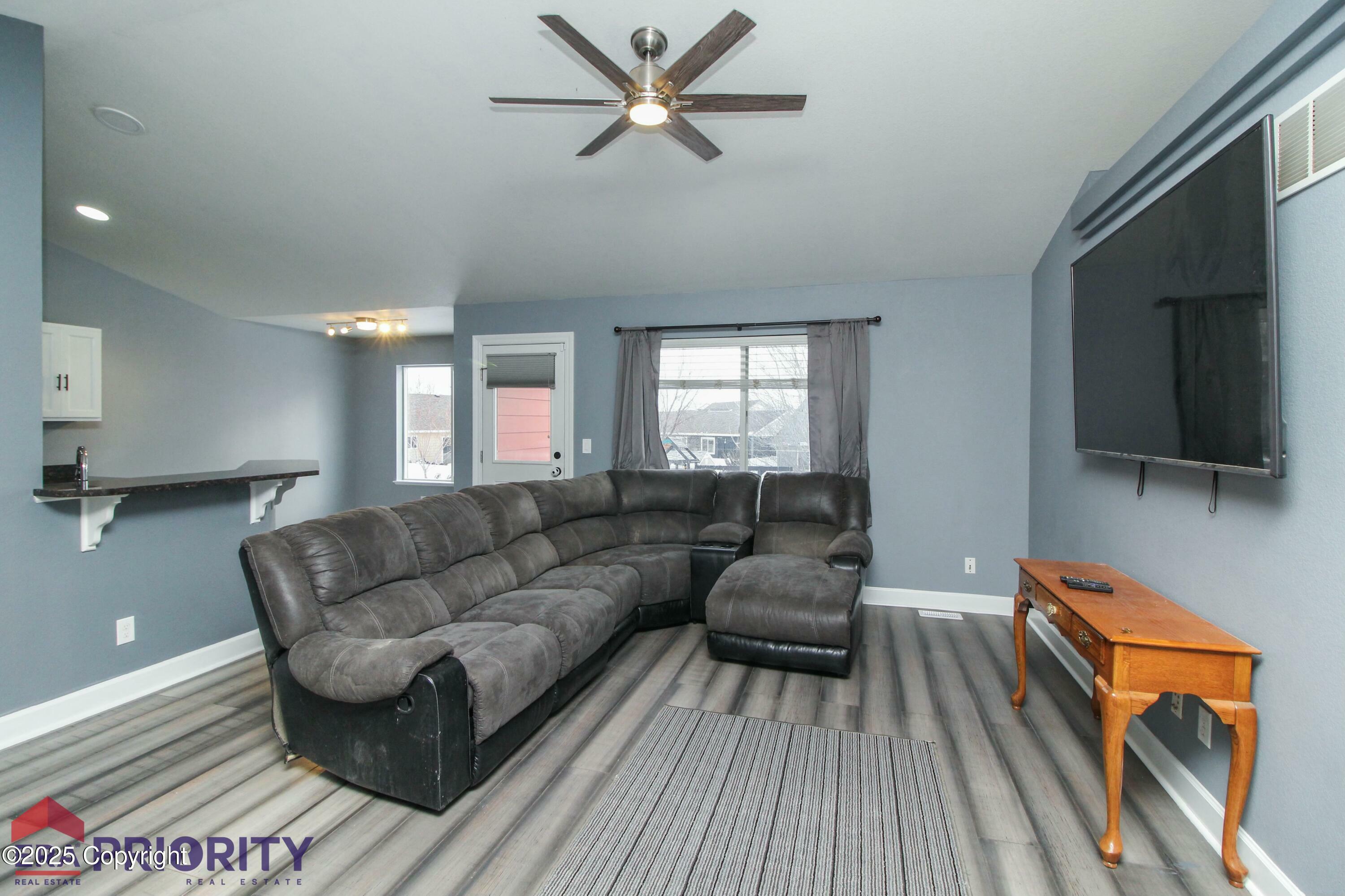 Property Photo:  1500 Manchester St -  WY 82716 