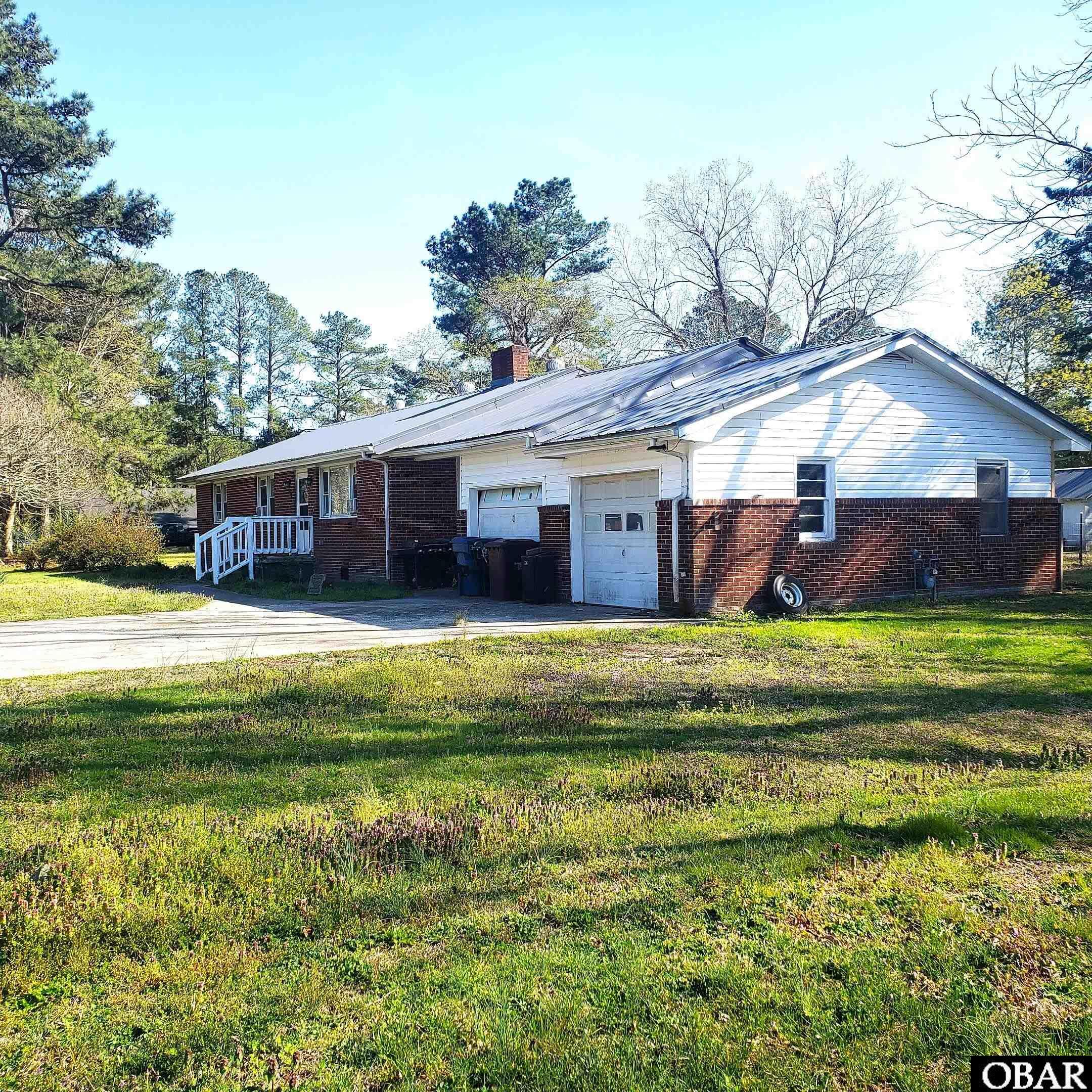 Property Photo:  302 Newby Street  NC 27970 