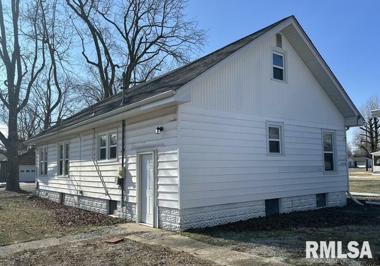 Property Photo:  1606 W Copeland Street  IL 62959 