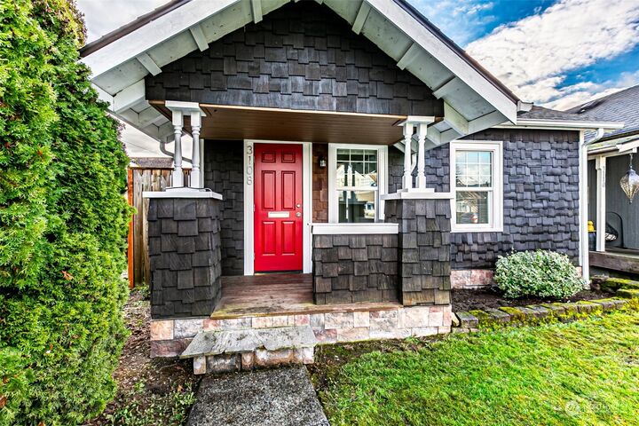 Property Photo:  3108 S 10th Street  WA 98405 