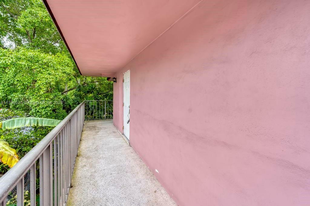 Property Photo:  519 NW 10th Ave  FL 33136 