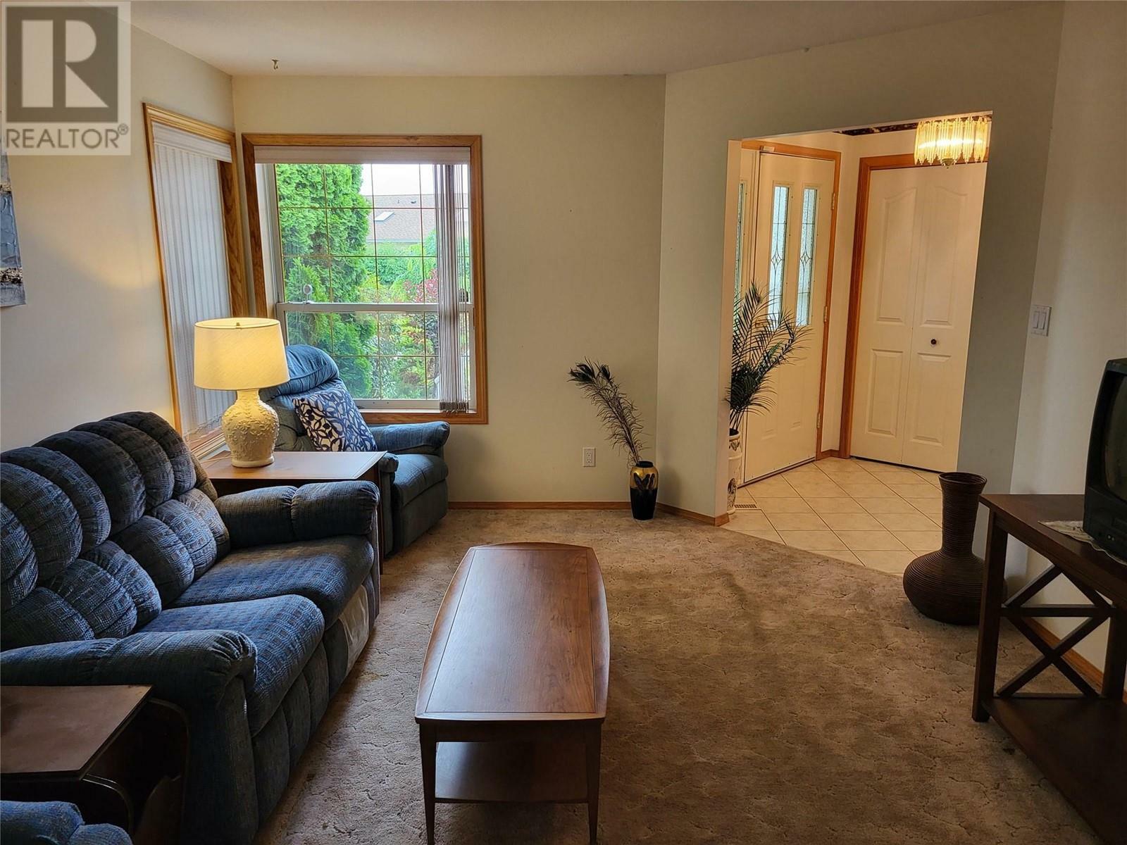 Property Photo: 6184 Saint Martin Place BC V0H 1T0