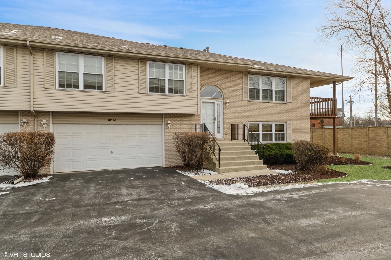 Property Photo:  10924 Lorel Avenue  IL 60453 