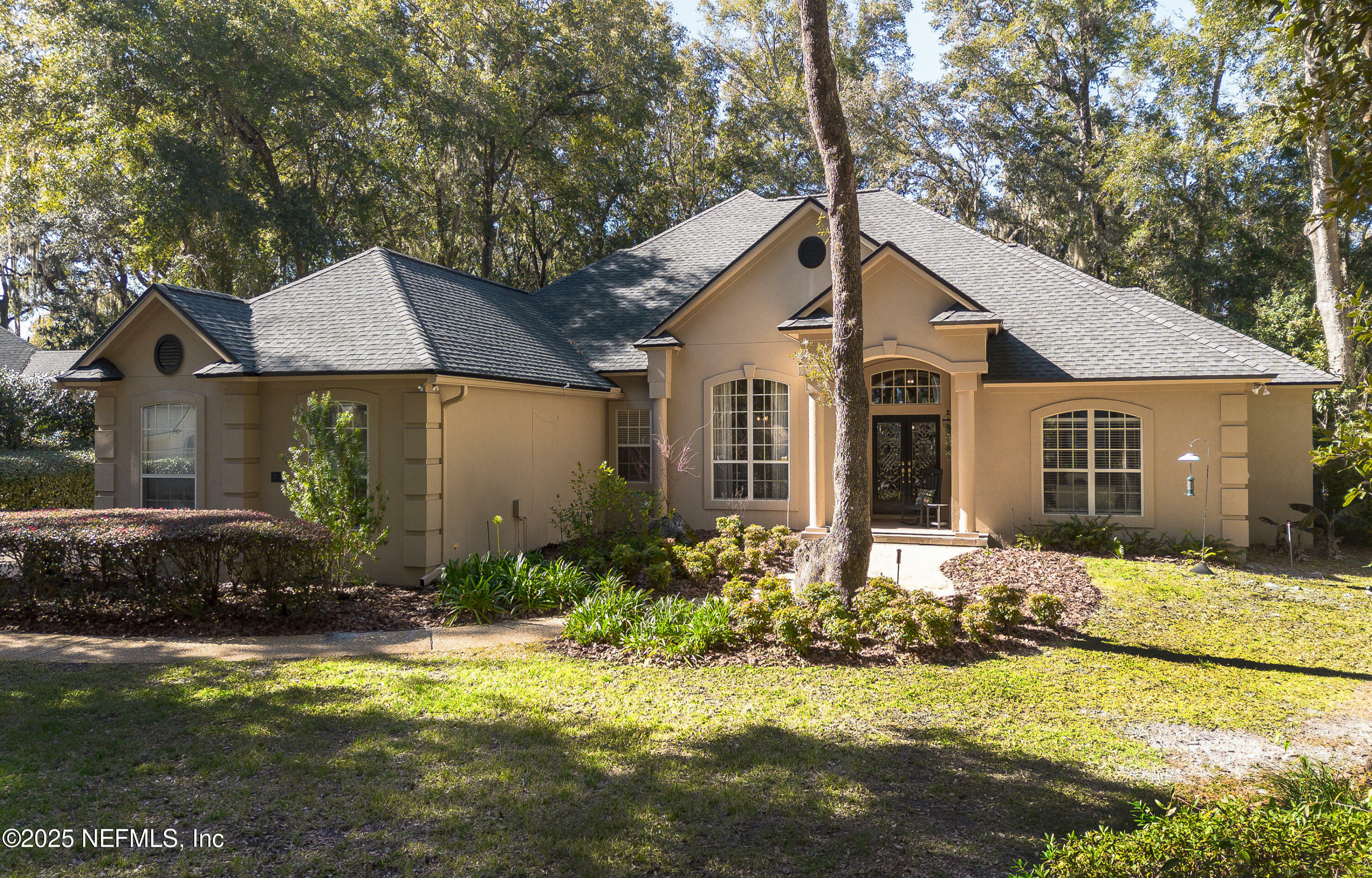 Property Photo: 3688 St Andrews Court FL 32043