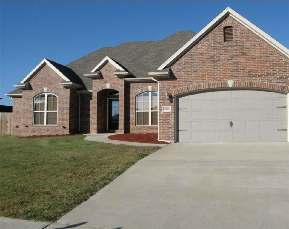 Property Photo:  3902 SW Sycamore Street  AR 72712 