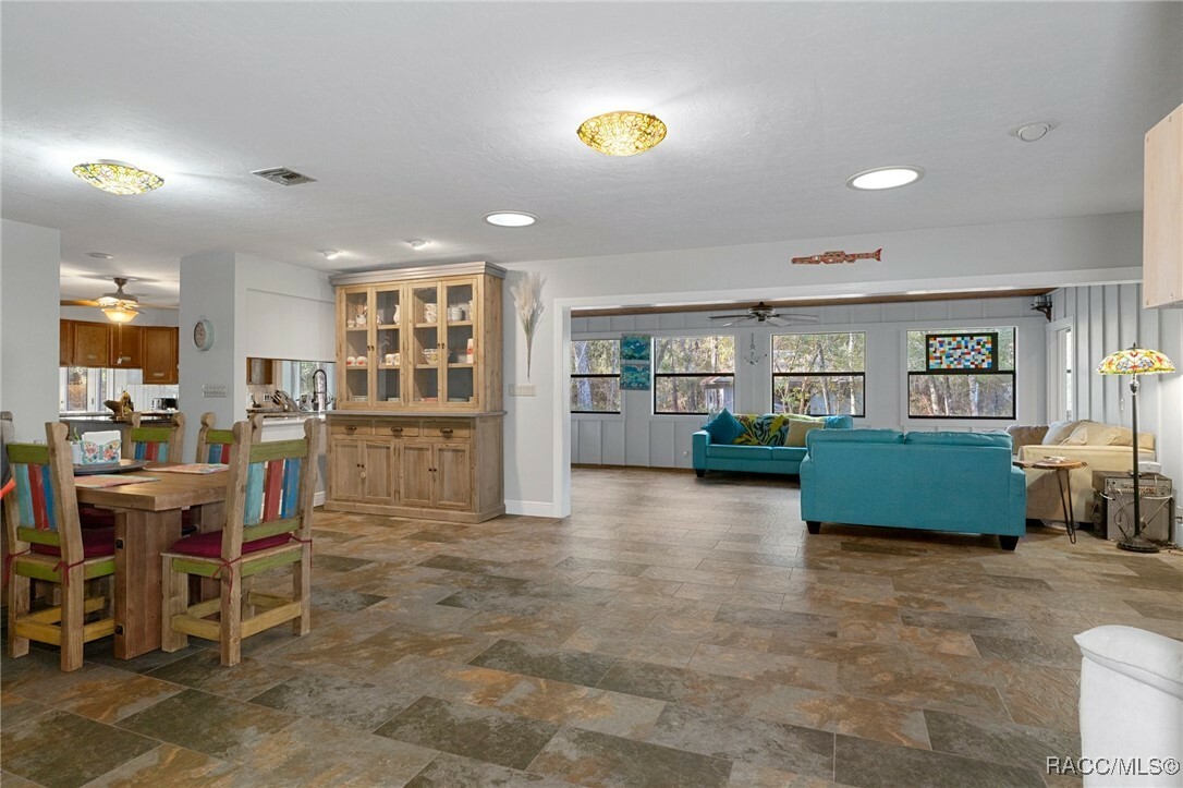 Property Photo: 22347 Golden Retriever Lane FL 34601