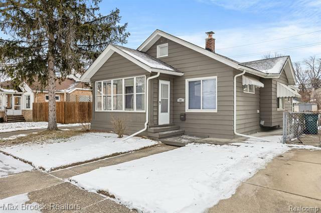 Property Photo:  662 E Saratoga Street  MI 48220 