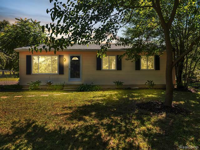 Property Photo: 1522 E Dryden Road MI 48455
