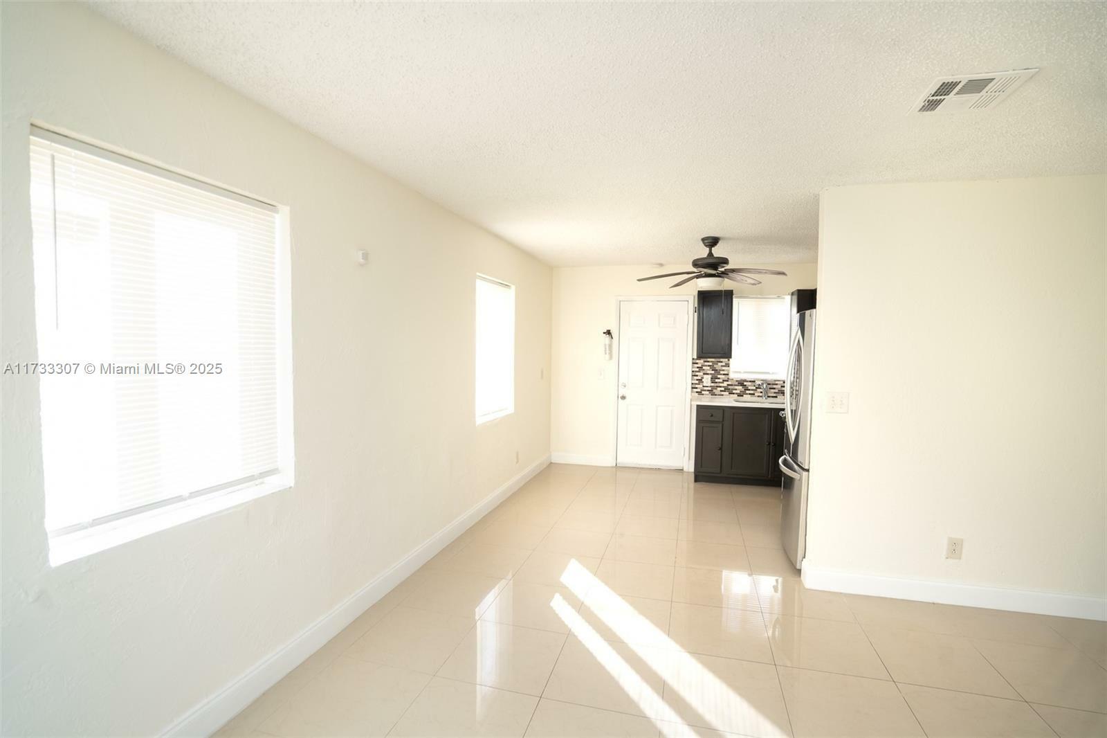 Property Photo:  5019 SW 24th St 1  FL 33023 