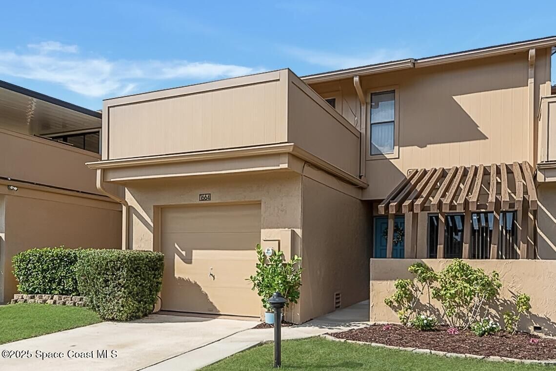 Property Photo:  1664 Figtree Drive  FL 32780 