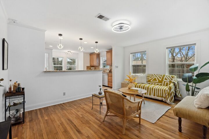 Property Photo: 2108 Glendale Place TX 78704