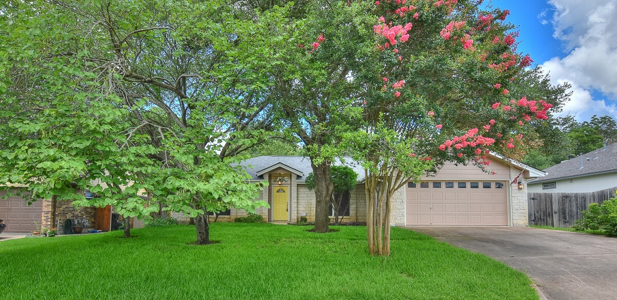 Property Photo:  1604 Barcus Drive  TX 78626 